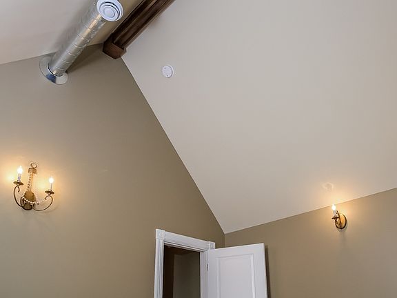 4th image of 254 Henry Ave SE