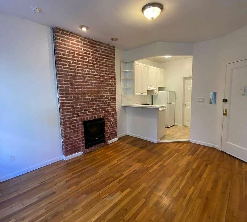 1st image of 534 E 83rd St APT 1B0