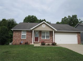 652 High School St, Collinsville, IL 62234