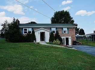 114 Greenbriar Ln, Johnson City, TN 37615