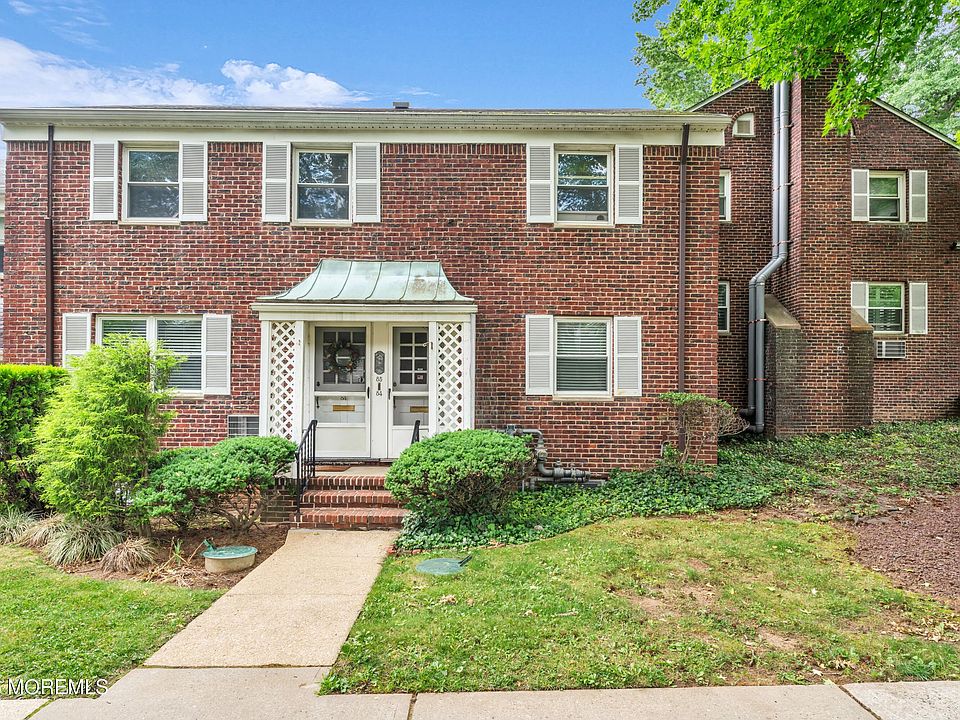 1st image of 85 Manor Drive