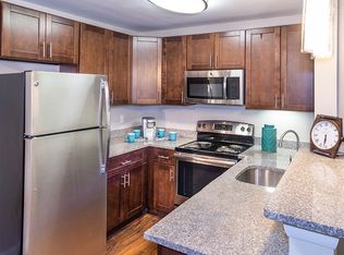 1989 Delaware Dr #HC40-203, Woodbridge, VA 22191