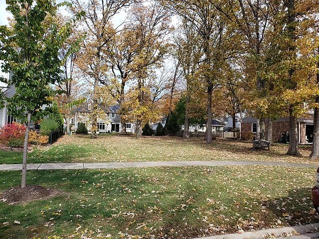 1st image of 206 Wilmette Ave