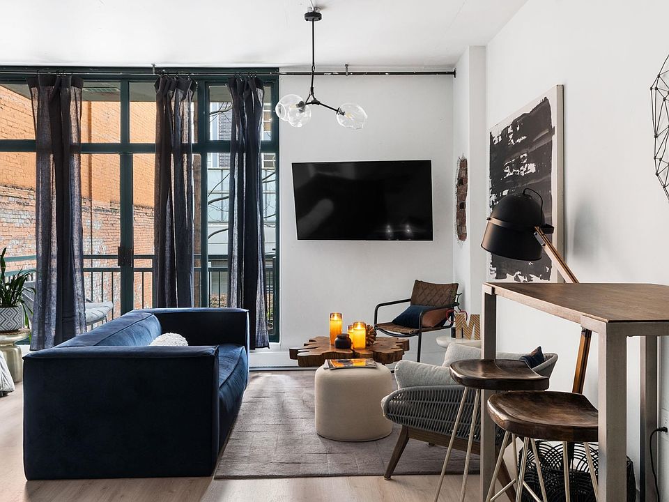 1st image of 22 Cordova St E #212