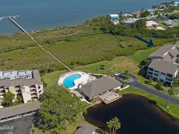 6165 S Mirror Lake Dr APT 307, Sebastian, FL 32958