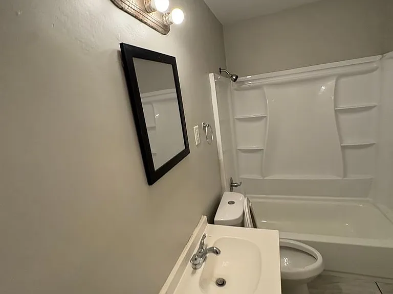 1749 S Perkins Rd — Photo 10
