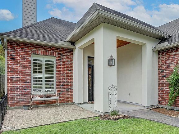 3rd image of 604 Copper Meadows Blvd