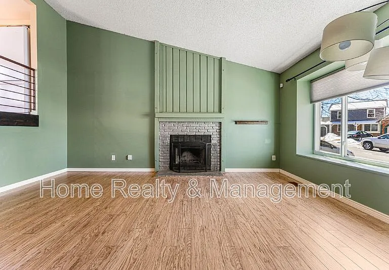18976 E Mercer Dr — Photo 5