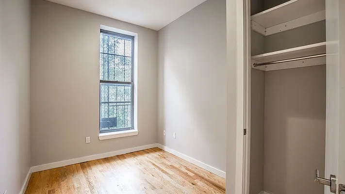 Rented by Nooklyn NYC LLC | media 13