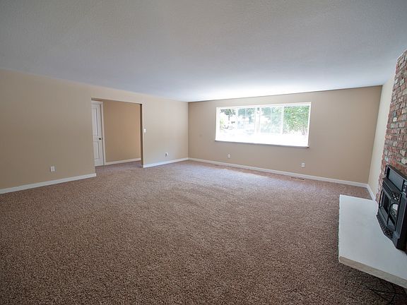 4th image of 7012 Timberlake Dr SE