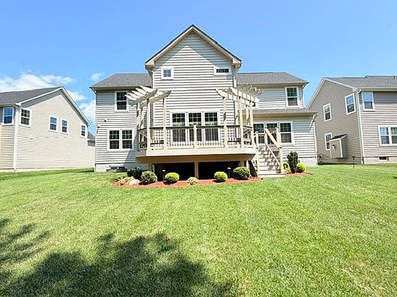 5th image of 615 Cranston Ave