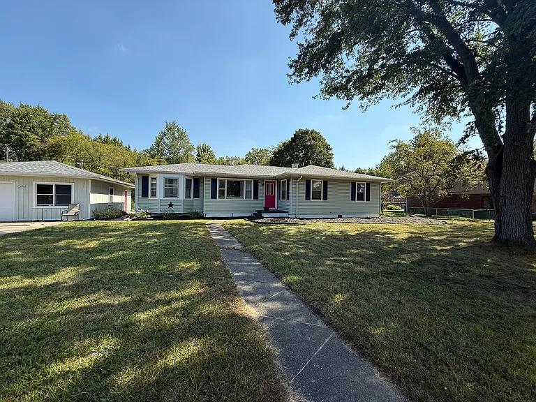 8603 Bunton Rd — Photo 2