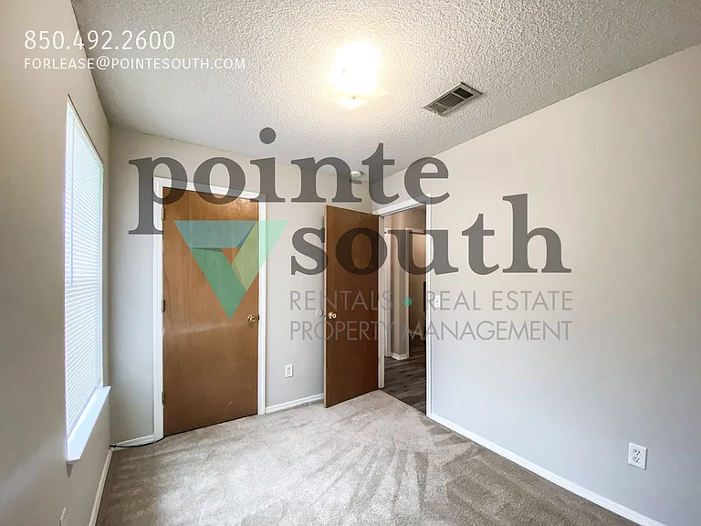 504 Wood Crest Way — Photo 7