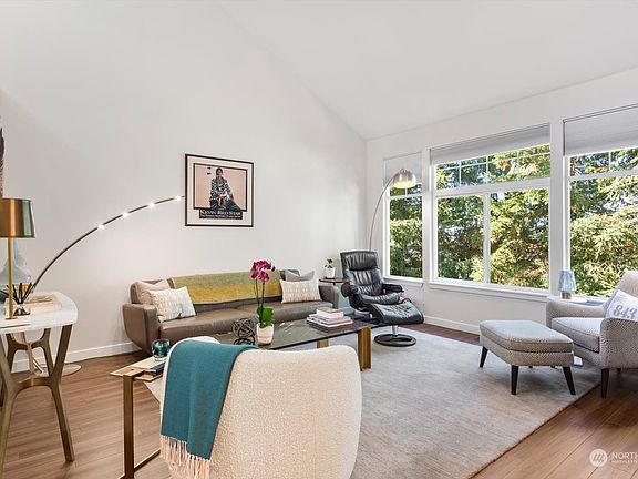 4th image of 16702 Graystone Drive
