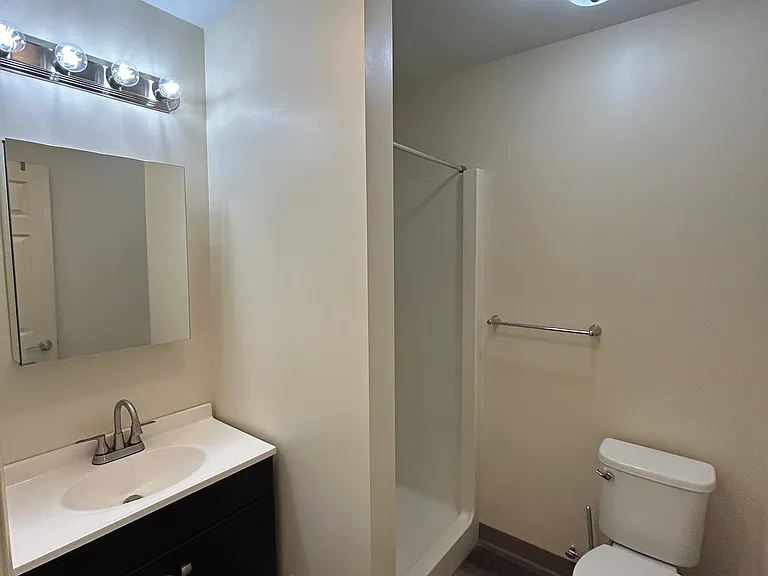 4796 N Bailey Ave — Photo 16