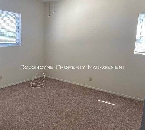 5th image of 622 E Cypress Ave