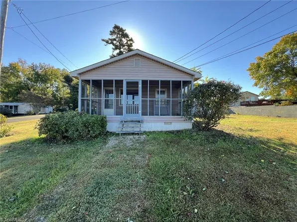 155 Beach Rd, Lexington, NC 27292