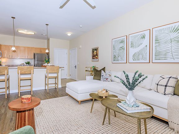 2nd image of 1500 Horizon Way #201F