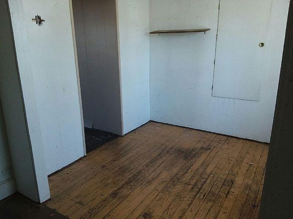 5th image of 8627 Mill St