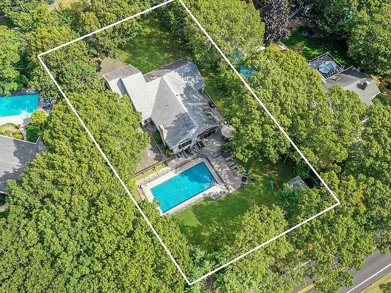 6 Bay Dr — Photo 29