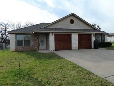 145 Meadows Dr N, Granbury, TX, 76048