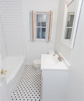 2nd image of 414 Brees Blvd