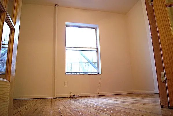 Rented by Town Residential | media 18