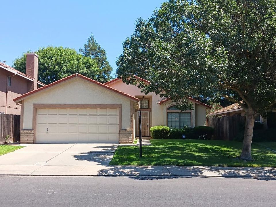 Outside front view of house.