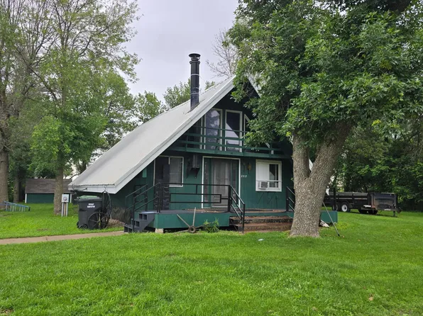 2517 East Ave, Worthington, MN 56187