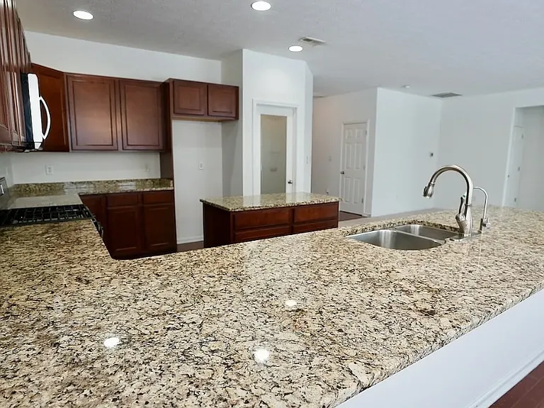 1566 Valdarno Dr — Photo 6