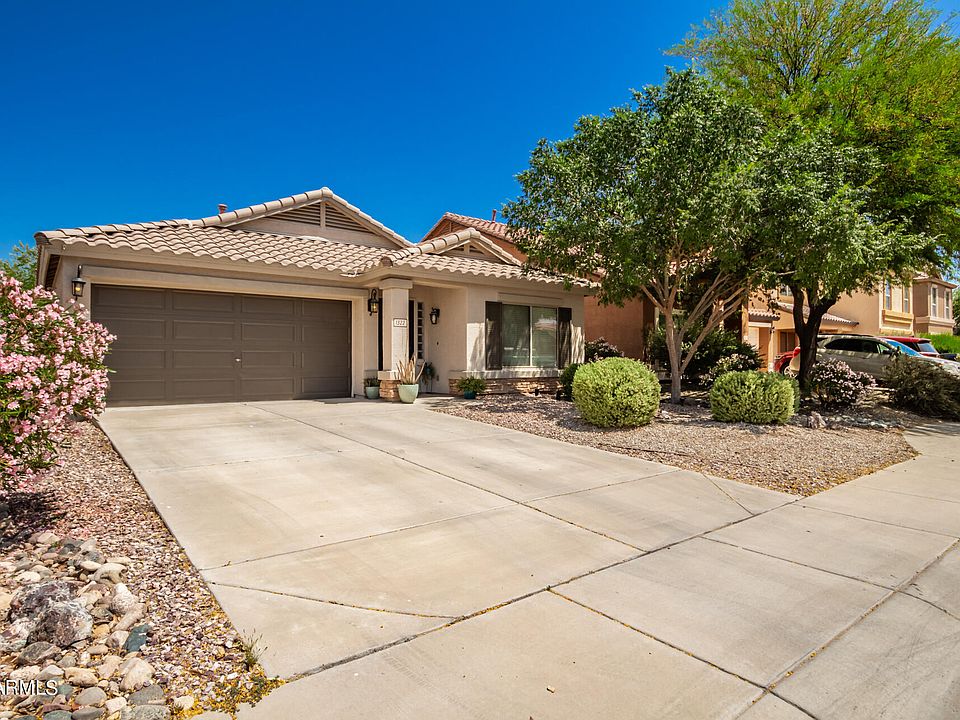 1st image of 1322 W JERSEY Way