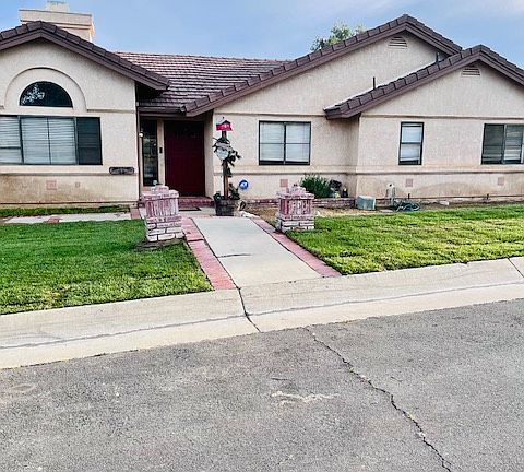 3rd image of 2640 Bridle Path Dr