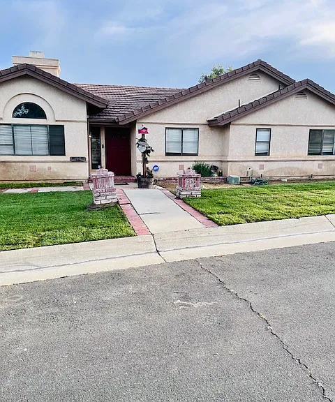 2640 Bridle Path Dr — Photo 3