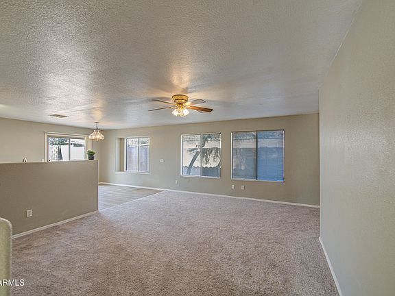 5th image of 16034 W JACKSON Street