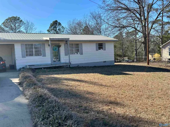 1700 Shelby Dr, Southside, AL 35907