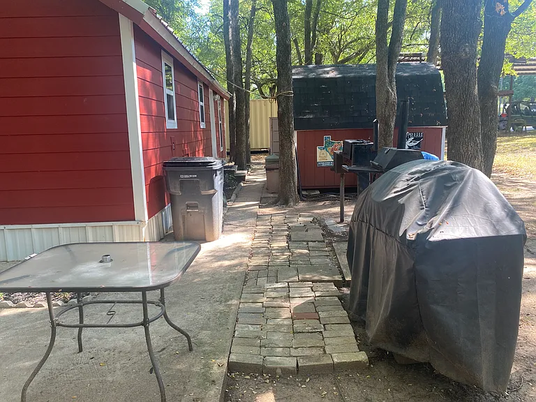 307 Hill Dr — Photo 7