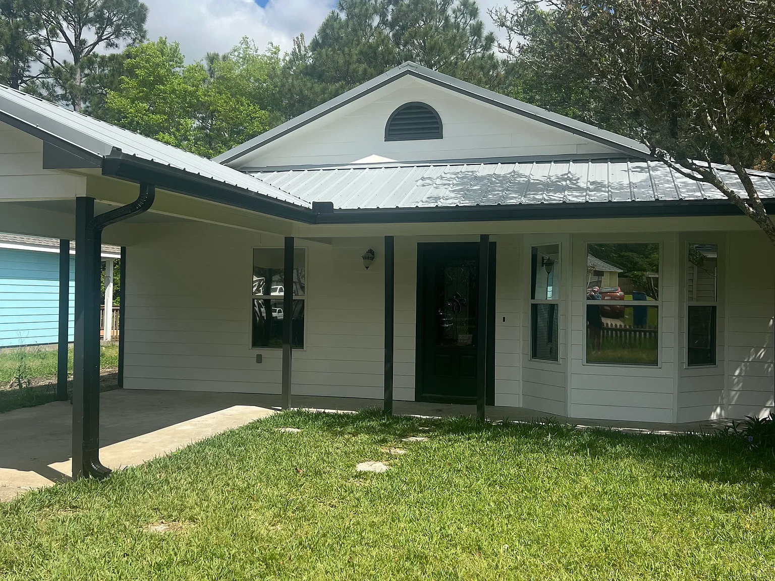 424 Palmetto Ct — Photo 2