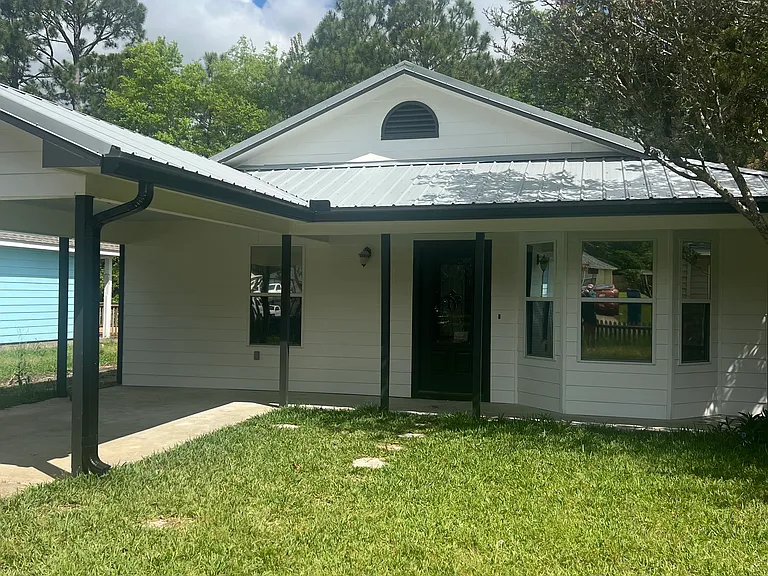424 Palmetto Ct — Photo 2
