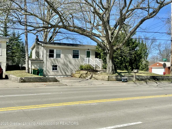 6285 Marsh Rd, Haslett, MI 48840