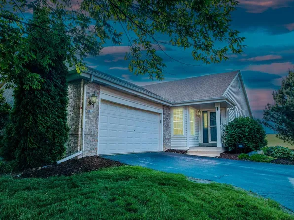 1218 Steeplechase DRIVE, Watertown, WI 53094