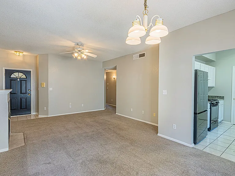 4600 Leeds Ave — Photo 10