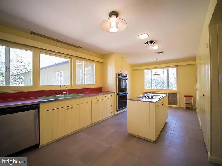 4313 Woodlark Dr — Photo 13