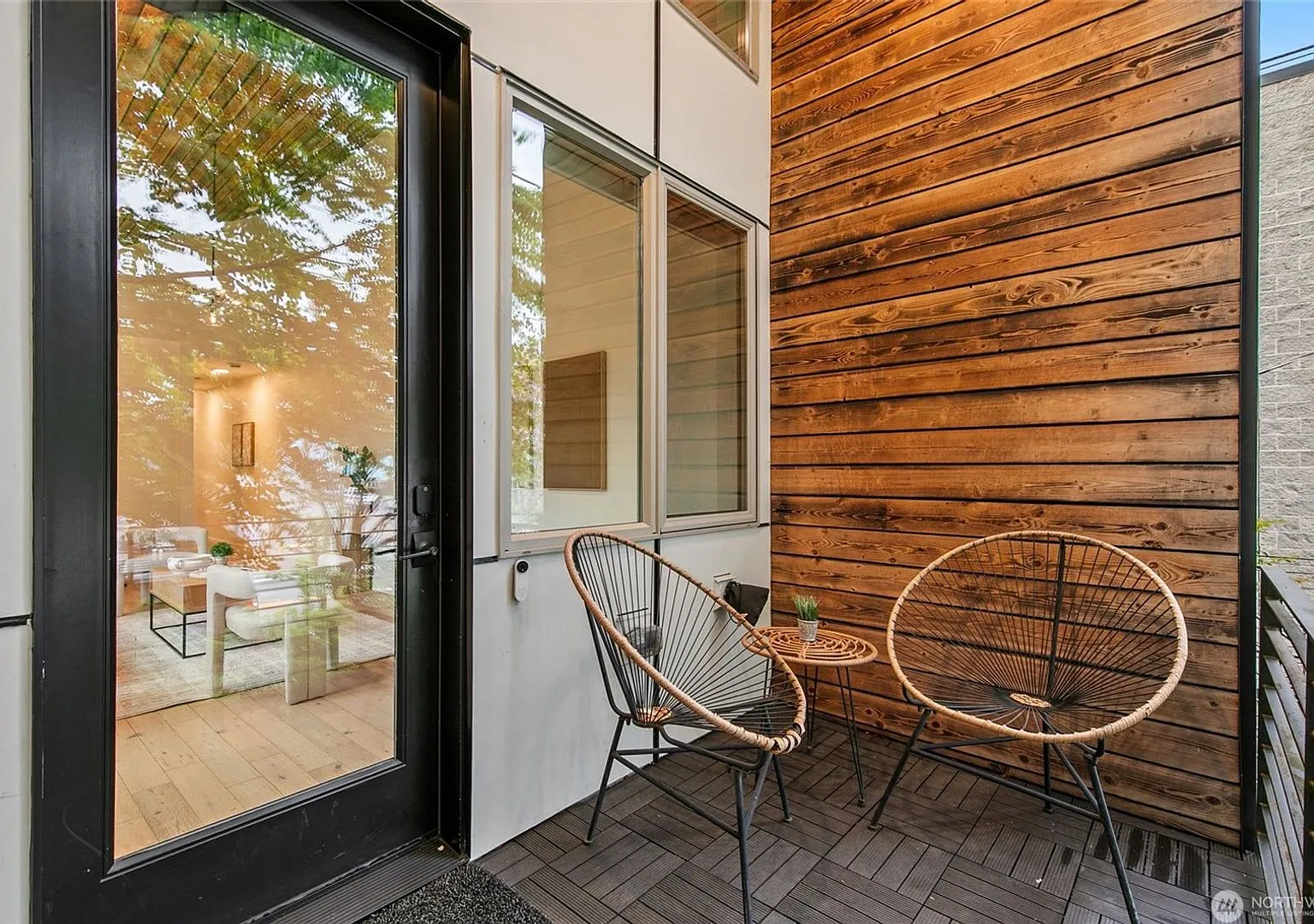 Stunning Modern 3 Bedroom Georgetown Home with Sustainable Design & Smart Features — Photo 2