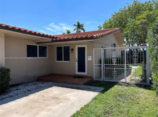 3672 SW 27th St #2, Miami, FL 33133