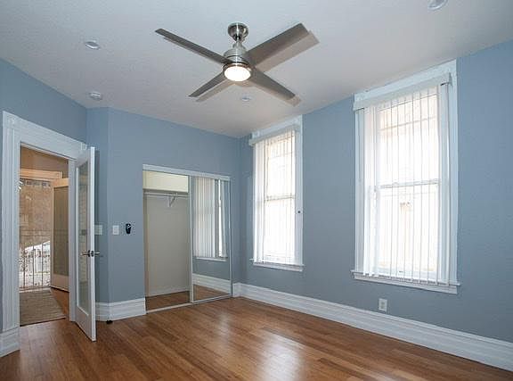4th image of 701 W 54th St