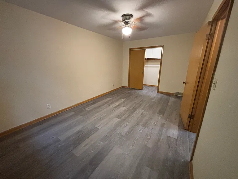 5224 W Forest Home Ave #2 — Photo 8