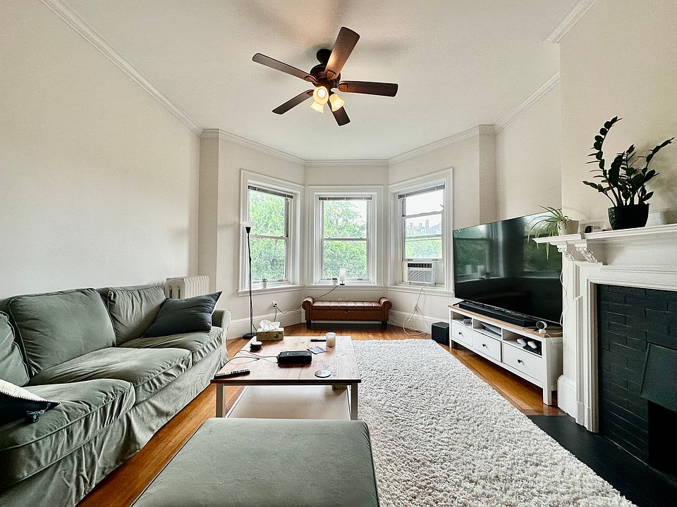1st image of 1683 Beacon St APT 3