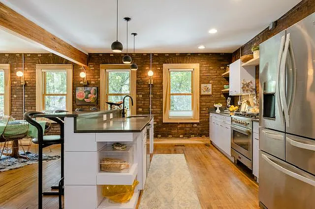 1 bed, 2100 sqft, $3,375 — Photo 2