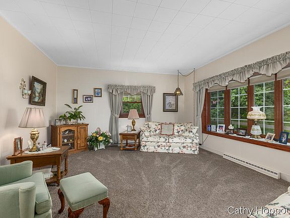 4th image of 3975 Stage Rd