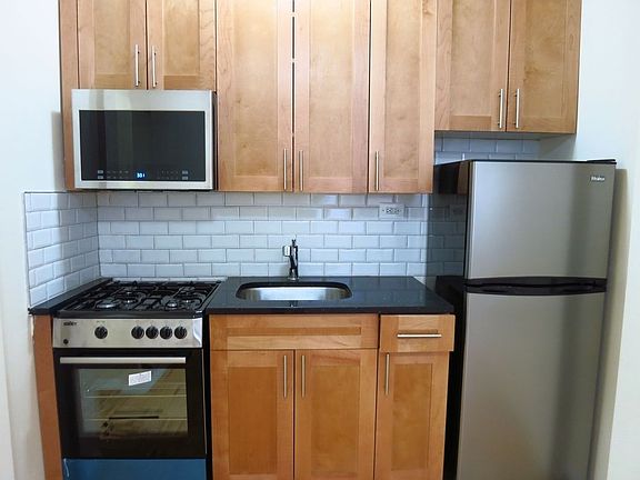 2nd image of 504 E 79th St APT 4B